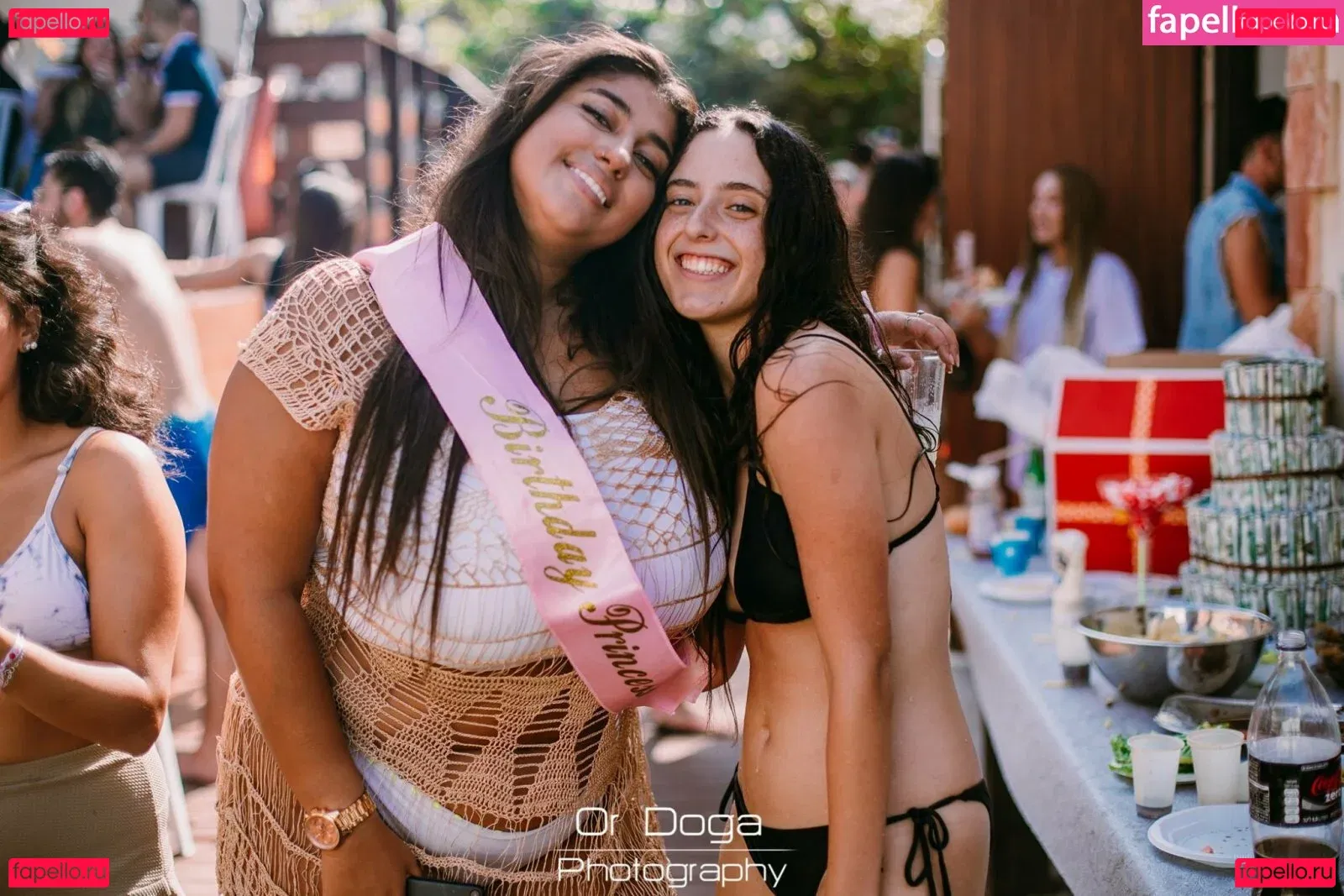 Yuval Onlyfans Photo Gallery 