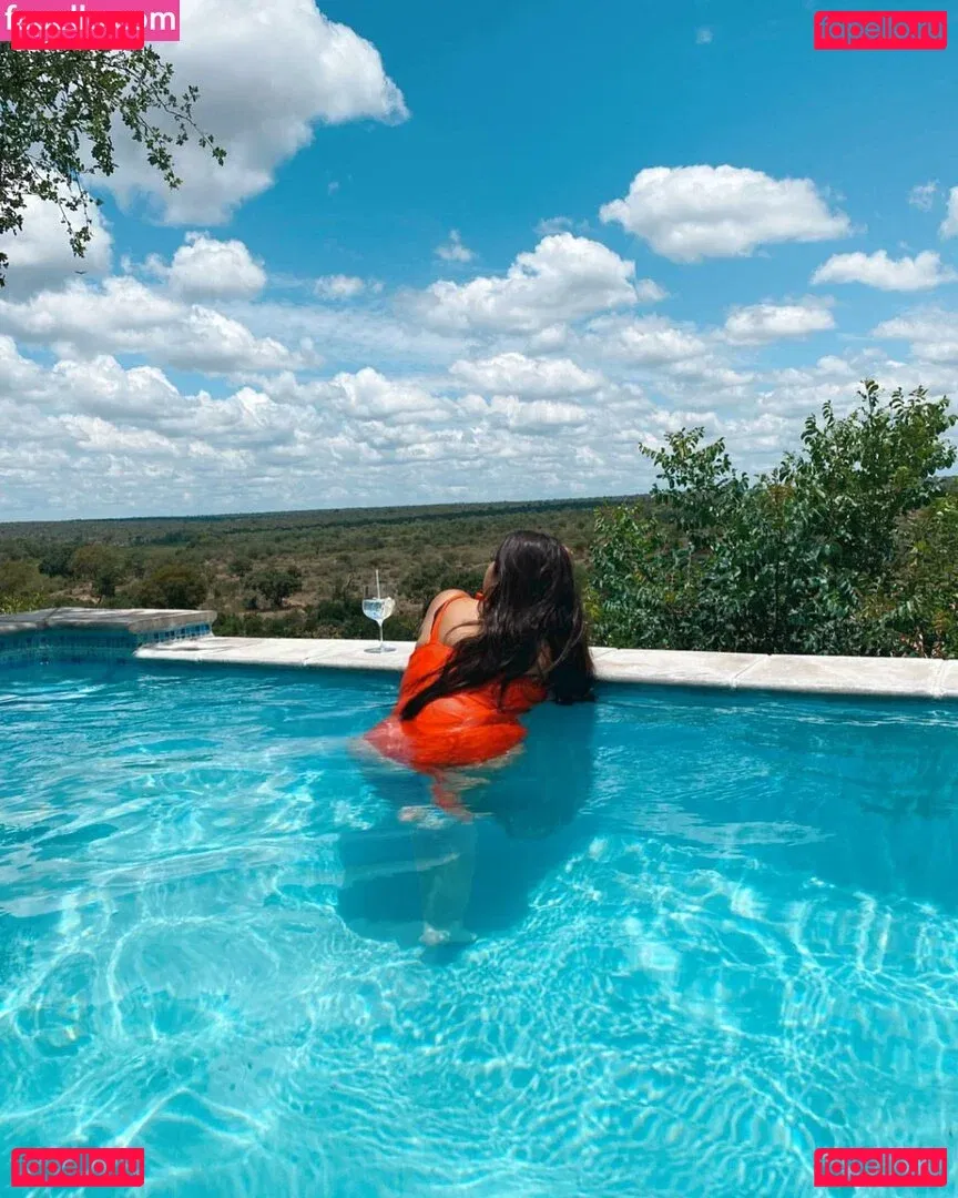 Yuval Onlyfans Photo Gallery 