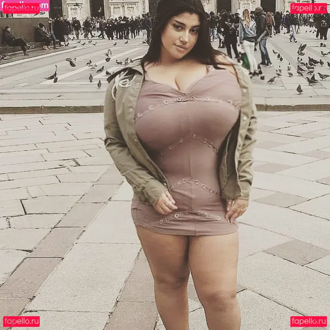 Yuval Onlyfans Photo Gallery 