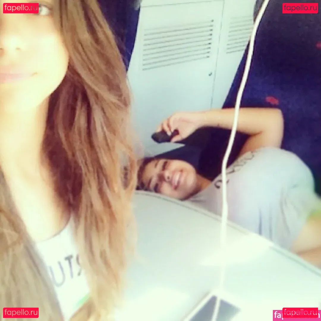 Yuval Onlyfans Photo Gallery 