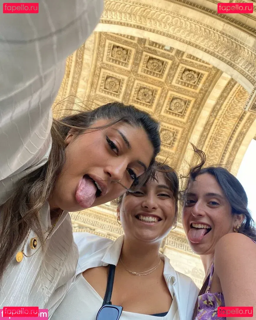 Yuval Onlyfans Photo Gallery 