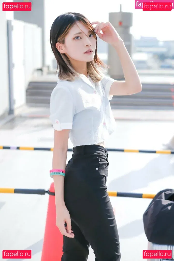 rirerere00 Onlyfans Photo Gallery 