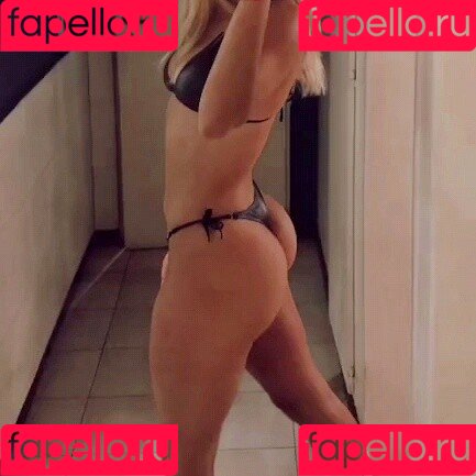 Cande Simoneit Nude Onlyfans Photo 14