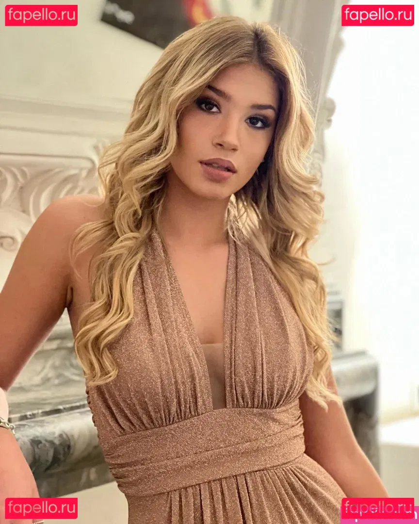 Alice De Bortoli Onlyfans Photo Gallery 