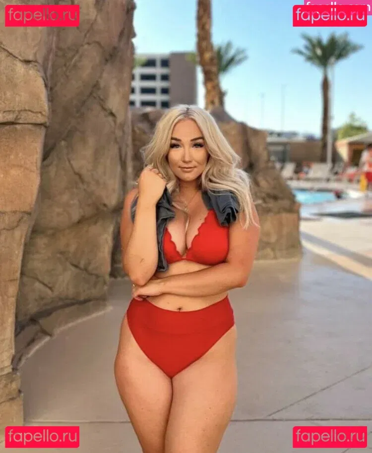 Whitney Wright Onlyfans Photo Gallery 