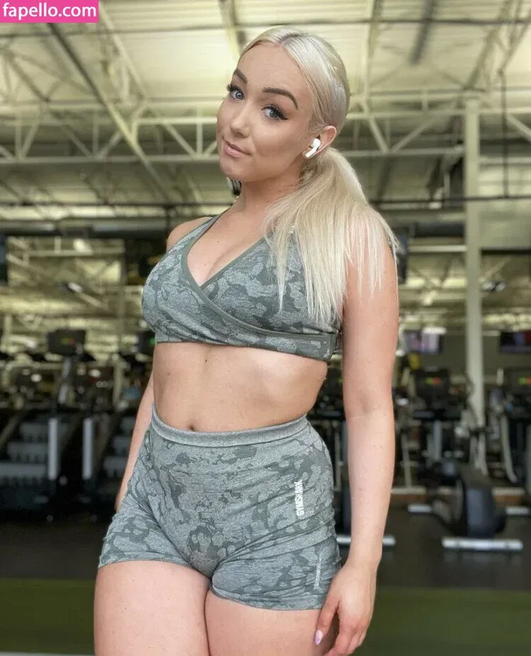 Whitney Wright Onlyfans Photo Gallery 