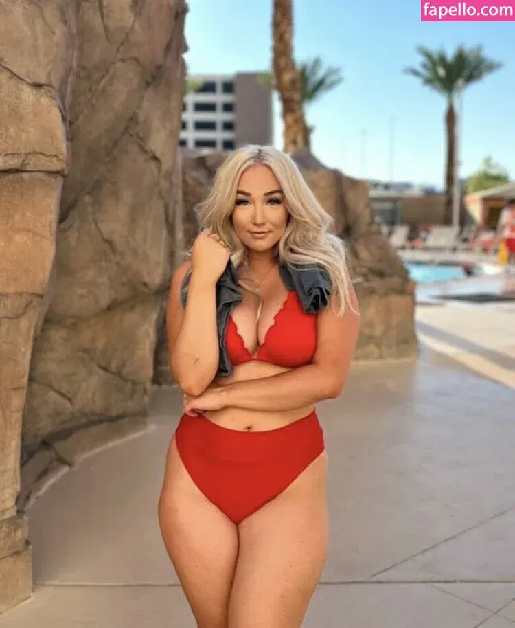 Whitney Wright Onlyfans Photo Gallery 