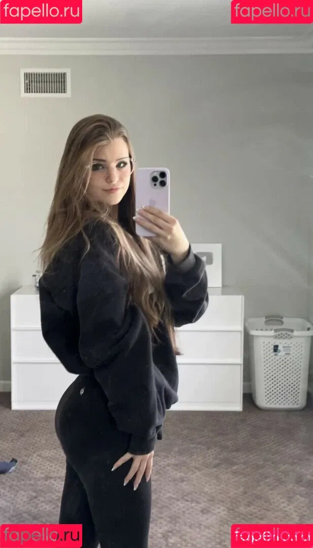 Brooke Monk Onlyfans Photo Gallery 