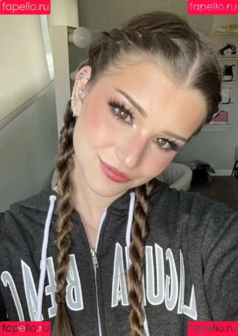 Brooke Monk Onlyfans Photo Gallery 