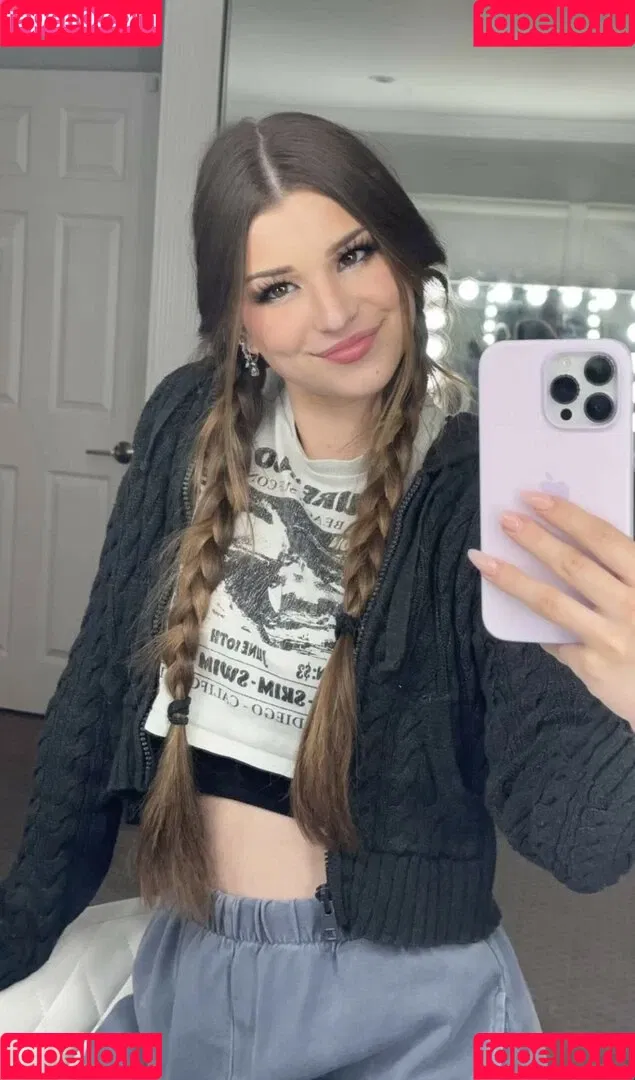 Brooke Monk Onlyfans Photo Gallery 
