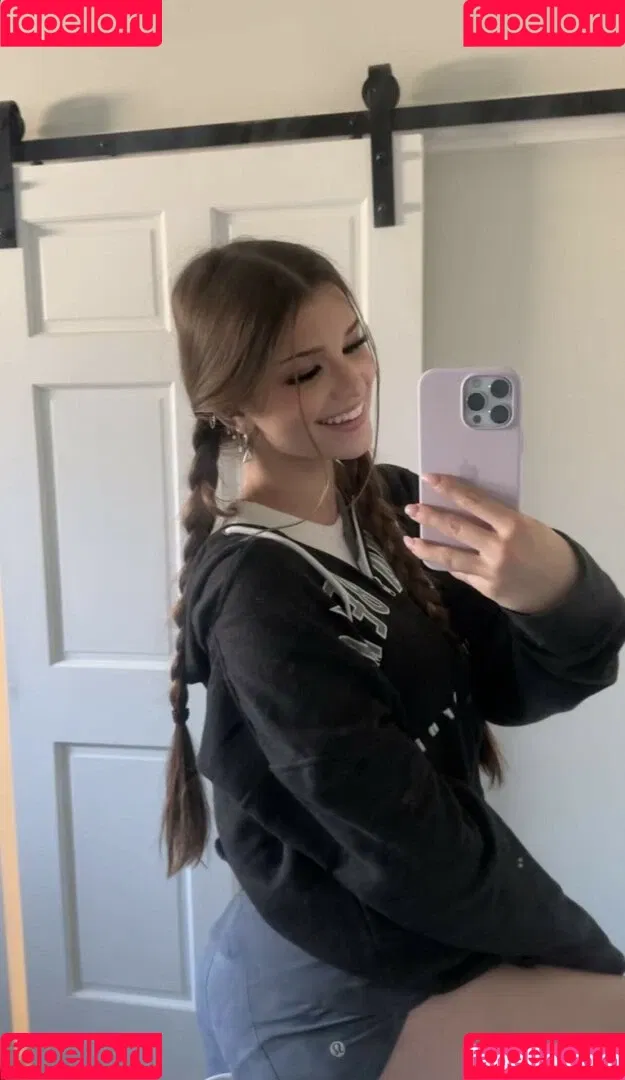 Brooke Monk Onlyfans Photo Gallery 