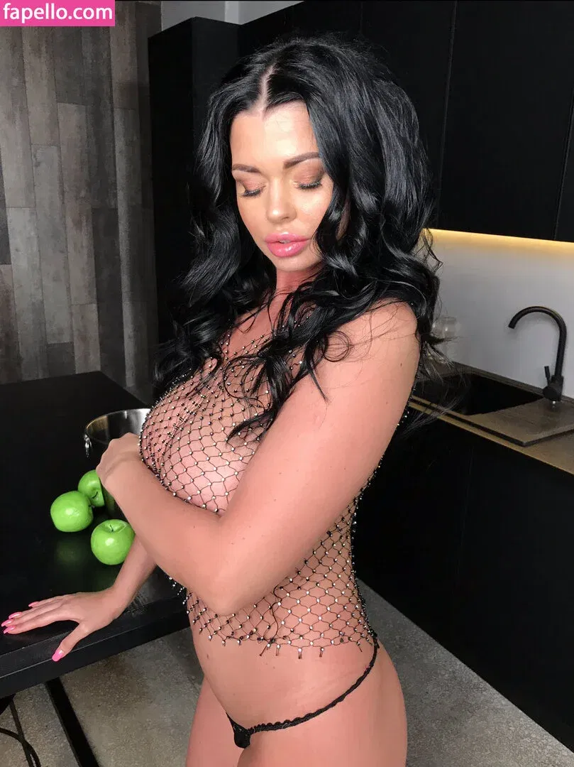 Sha Rizel Onlyfans Photo Gallery 
