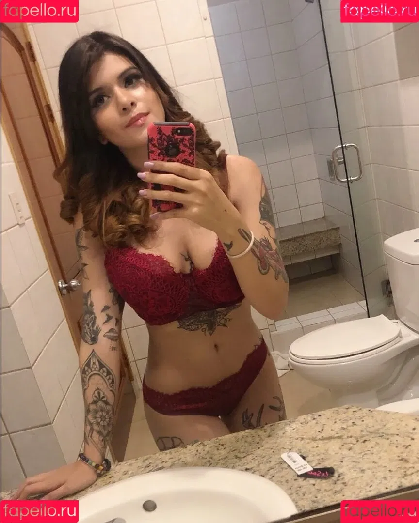 Paula Madrigal Onlyfans Photo Gallery 