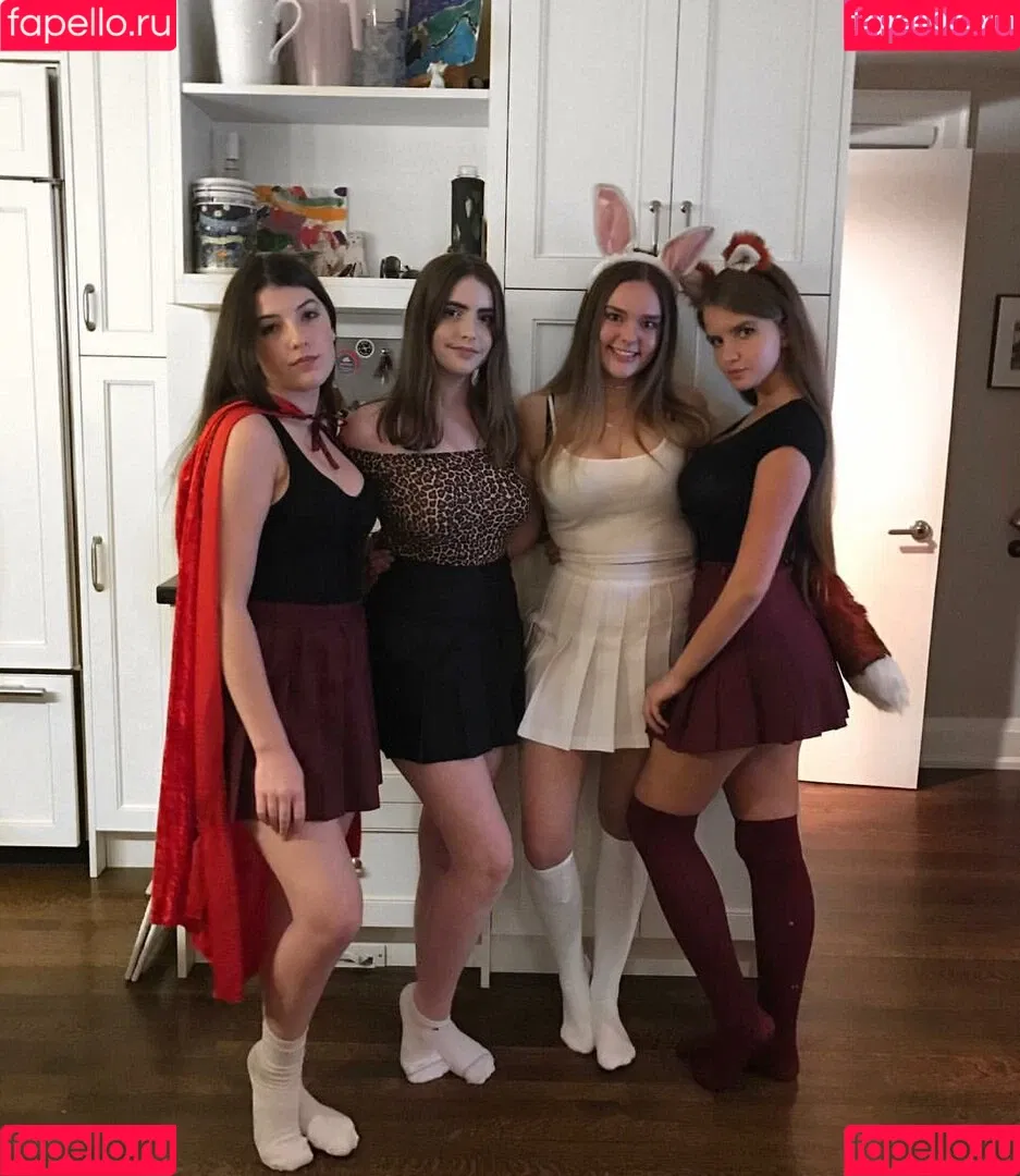 Elizabeth M Onlyfans Photo Gallery 