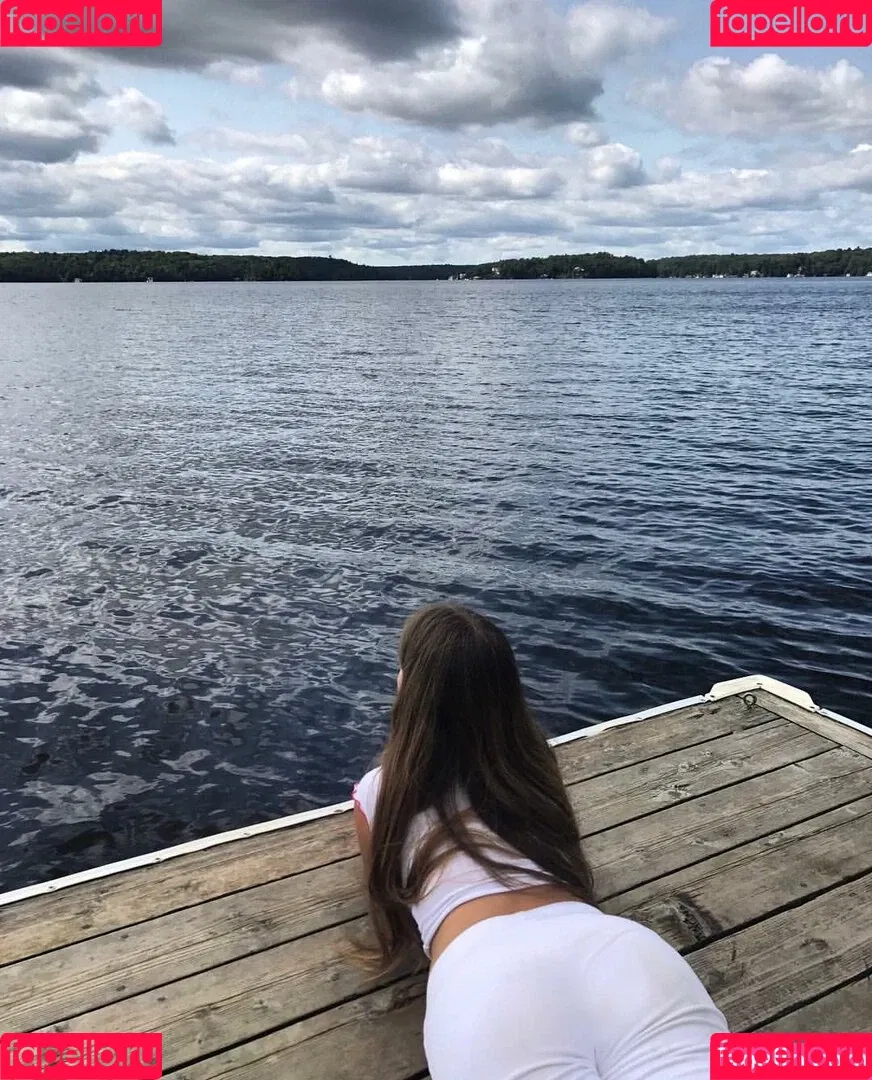 Elizabeth M Onlyfans Photo Gallery 