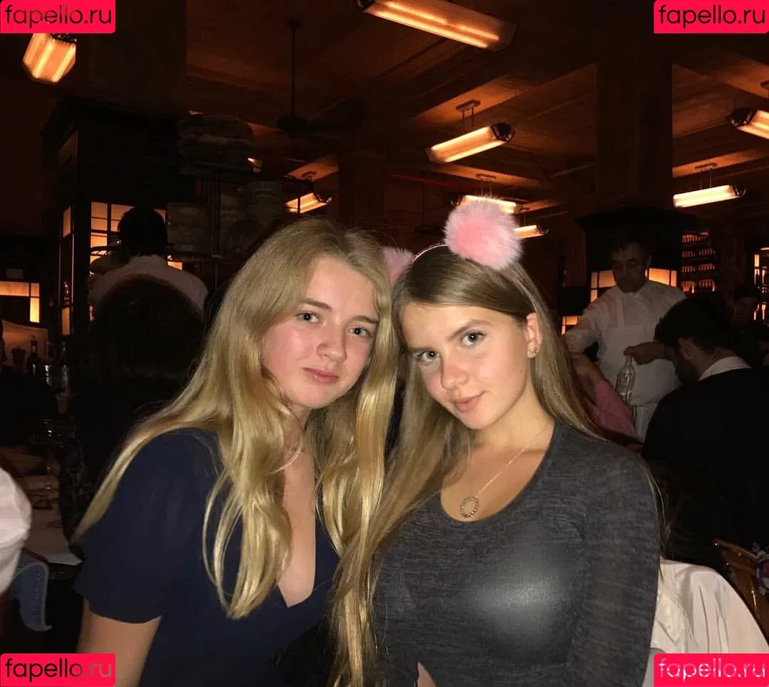 Elizabeth M Onlyfans Photo Gallery 