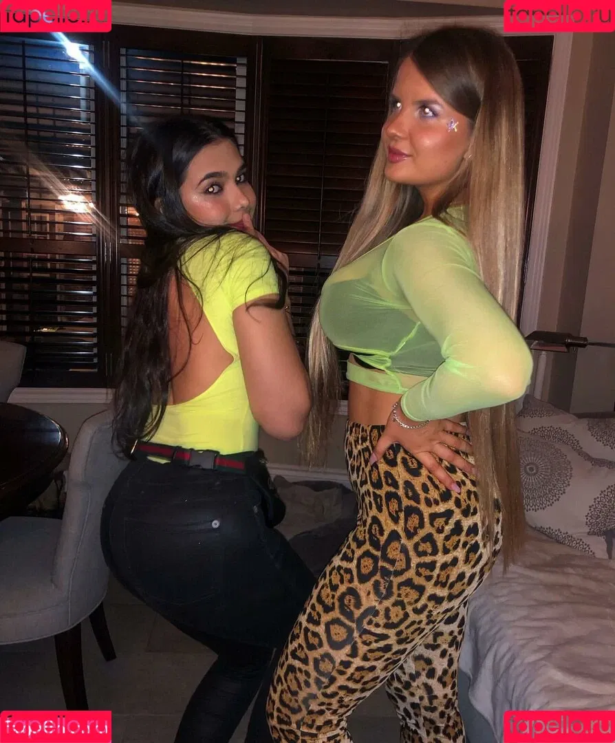 Elizabeth M Onlyfans Photo Gallery 