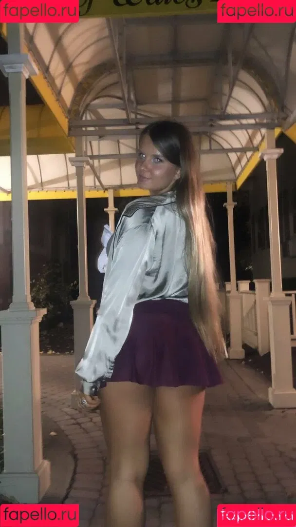 Elizabeth M Onlyfans Photo Gallery 