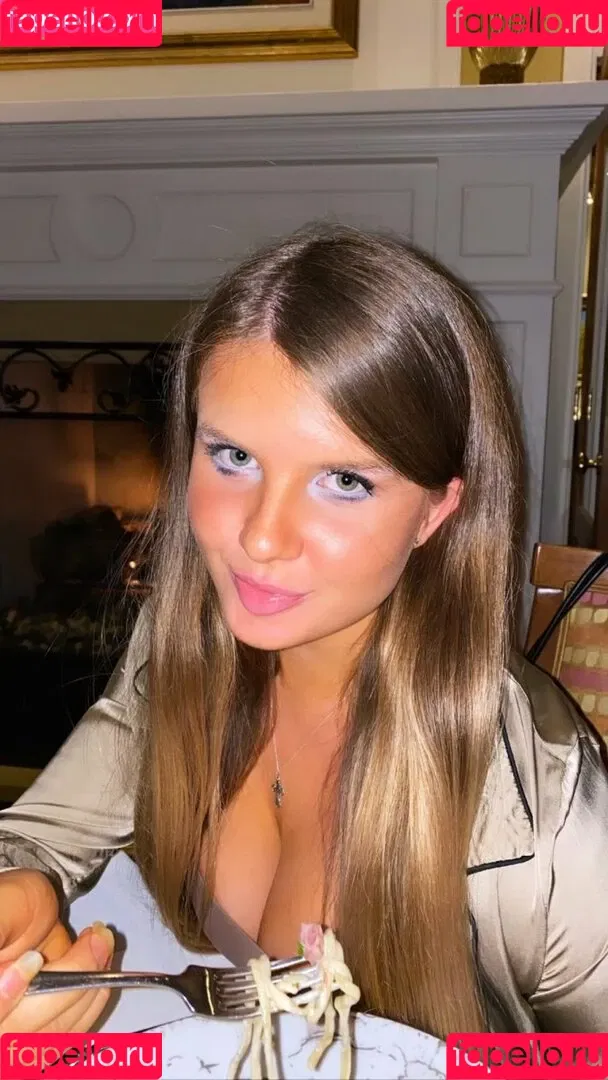 Elizabeth M Onlyfans Photo Gallery 