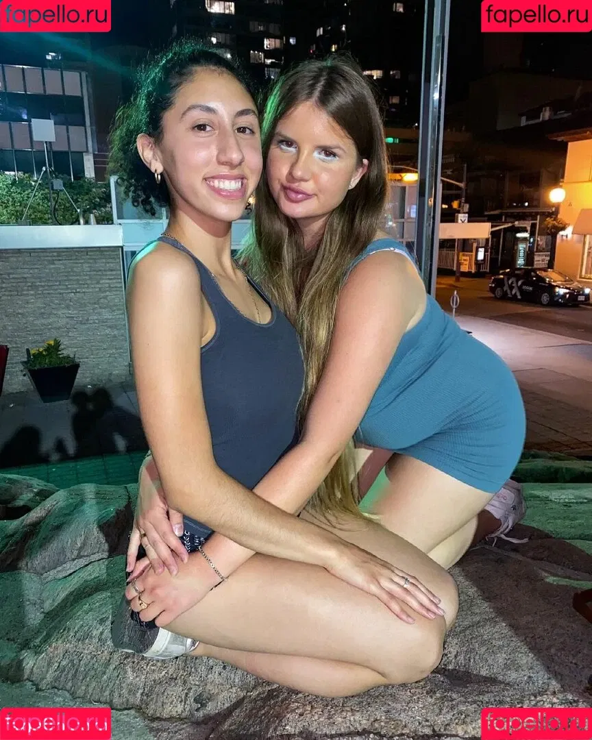 Elizabeth M Onlyfans Photo Gallery 