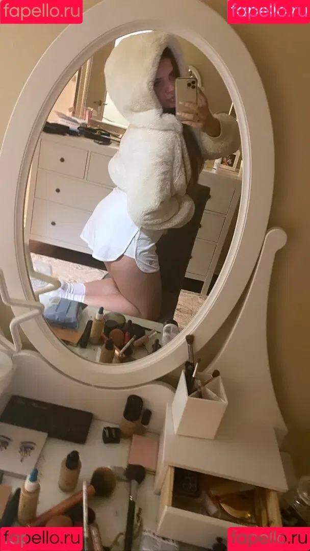 Elizabeth M Onlyfans Photo Gallery 