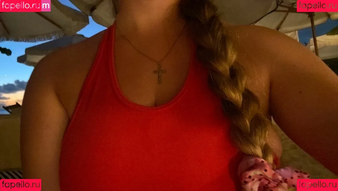 Elizabeth M Onlyfans Photo Gallery 