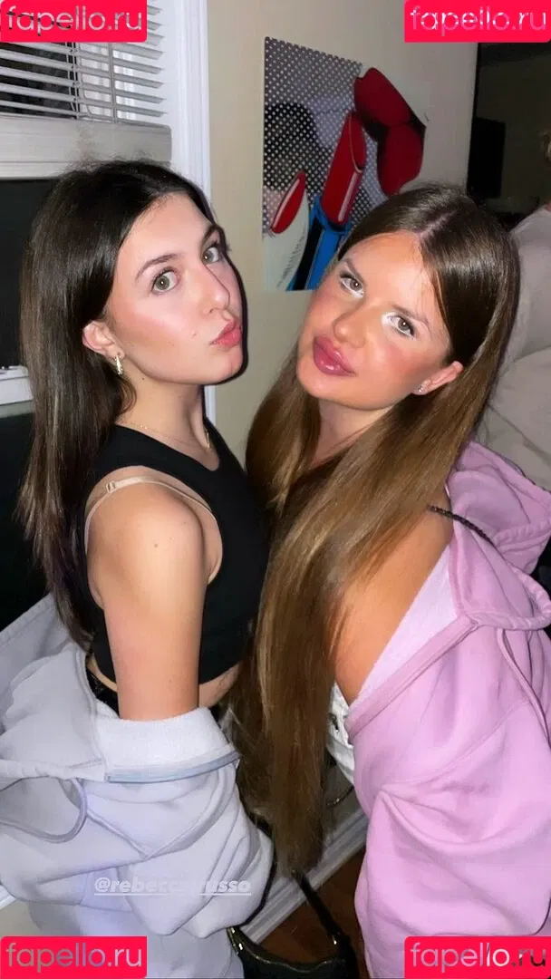 Elizabeth M Onlyfans Photo Gallery 