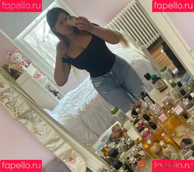 Elizabeth M Onlyfans Photo Gallery 