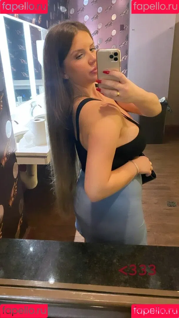 Elizabeth M Onlyfans Photo Gallery 