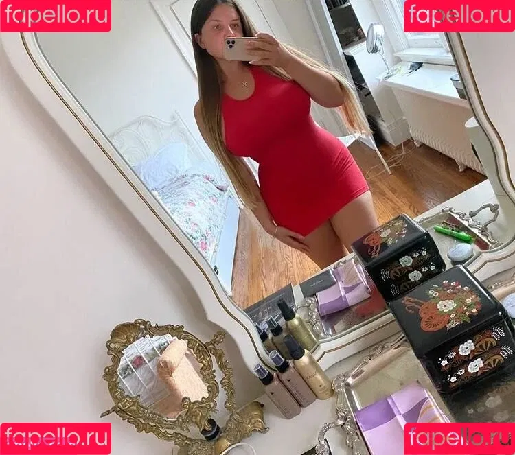 Elizabeth M Onlyfans Photo Gallery 