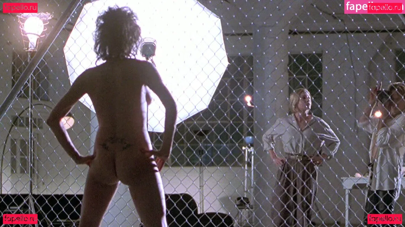 Elizabeth M Onlyfans Photo Gallery 