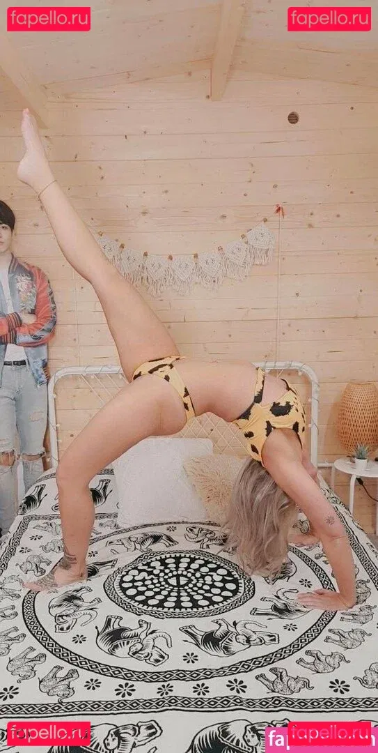 mylilslut Onlyfans Photo Gallery 