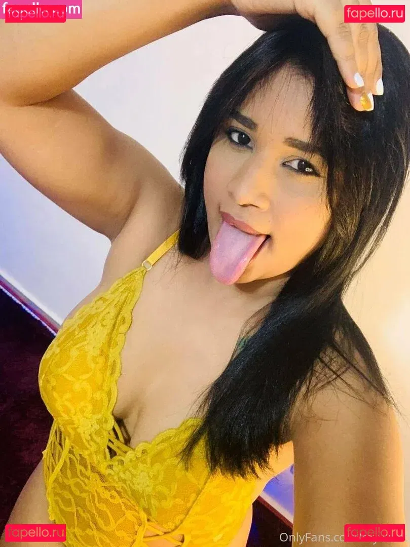 mylilslut Onlyfans Photo Gallery 