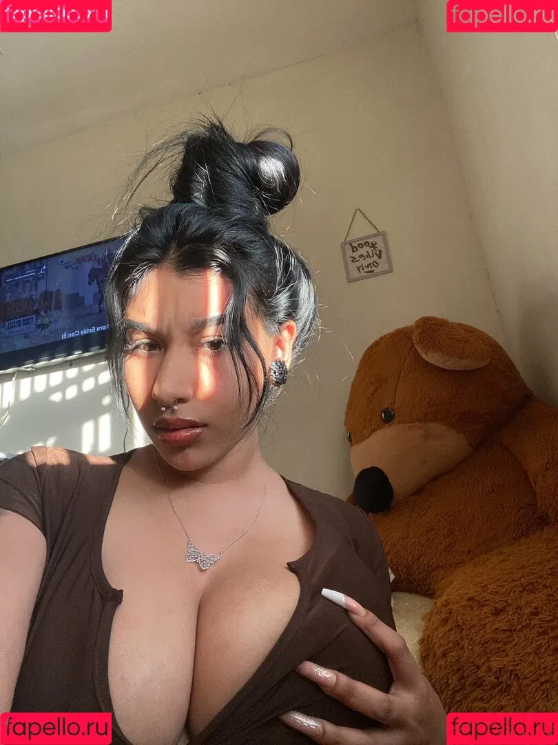 amywinos10 Onlyfans Photo Gallery 