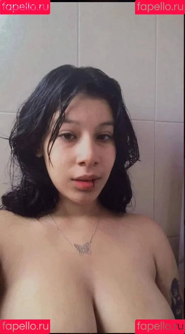 amywinos10 Onlyfans Photo Gallery 