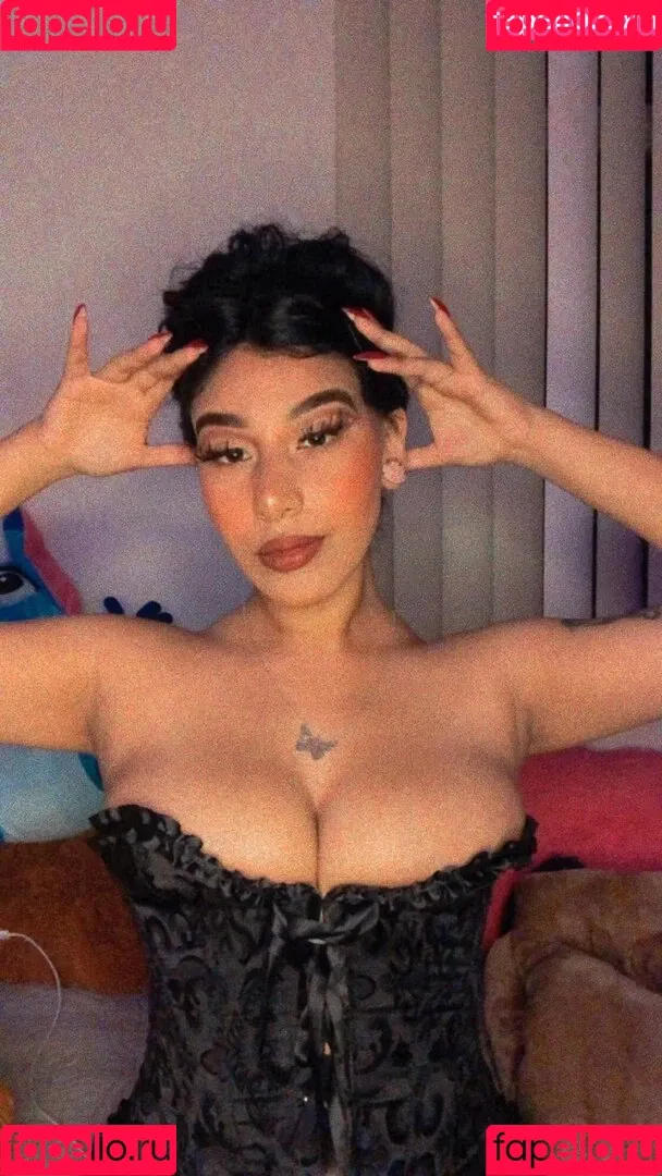 amywinos10 Onlyfans Photo Gallery 