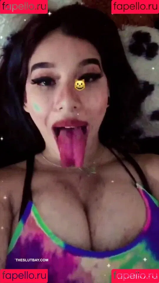 amywinos10 Onlyfans Photo Gallery 