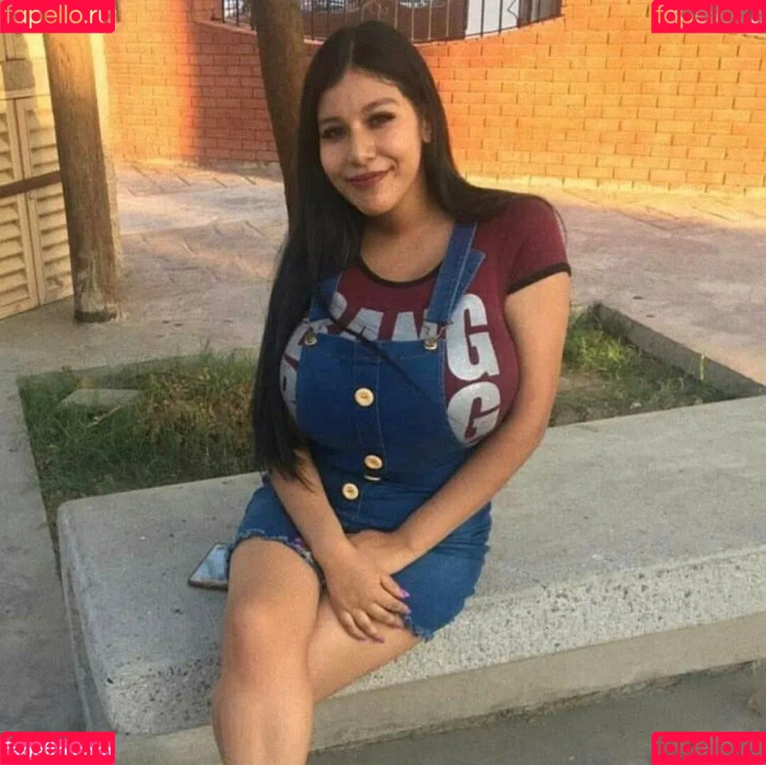 amywinos10 Onlyfans Photo Gallery 