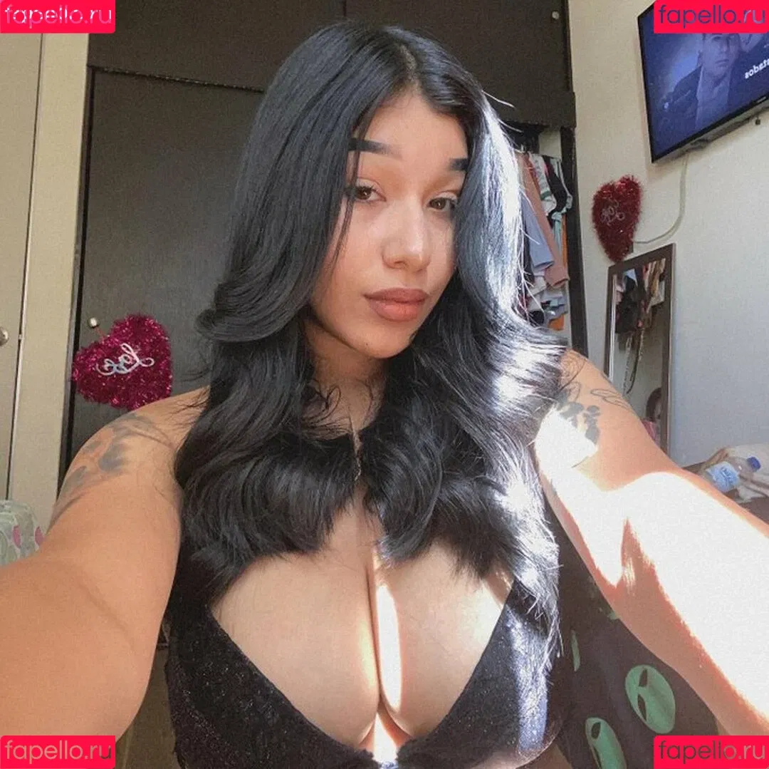 amywinos10 Onlyfans Photo Gallery 