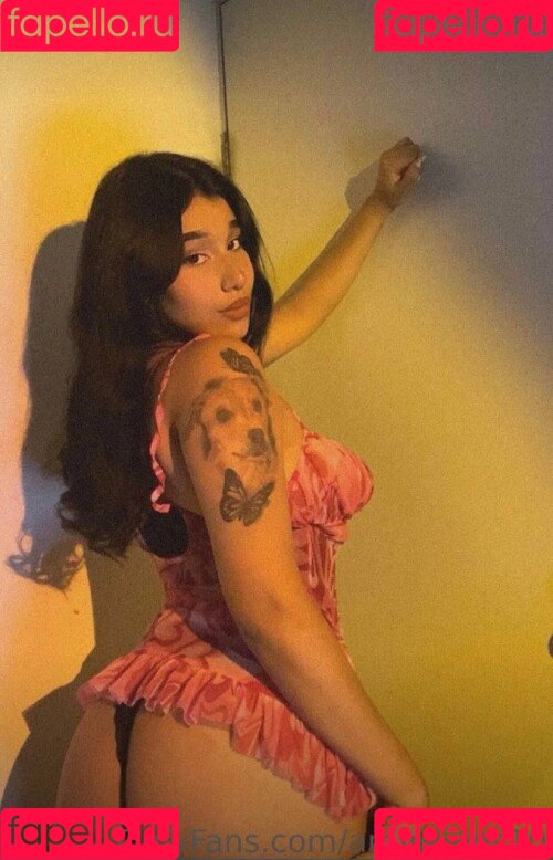 amywinos10 Onlyfans Photo Gallery 