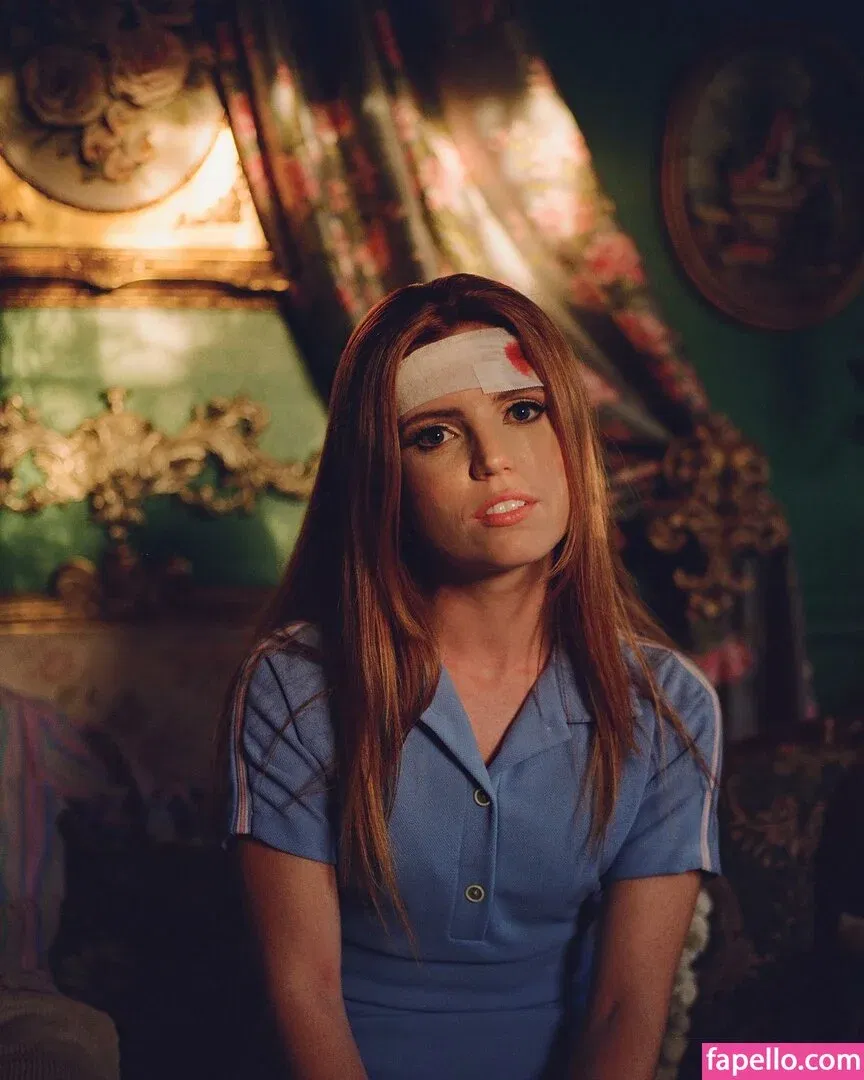 Sydney Sierota Onlyfans Photo Gallery 