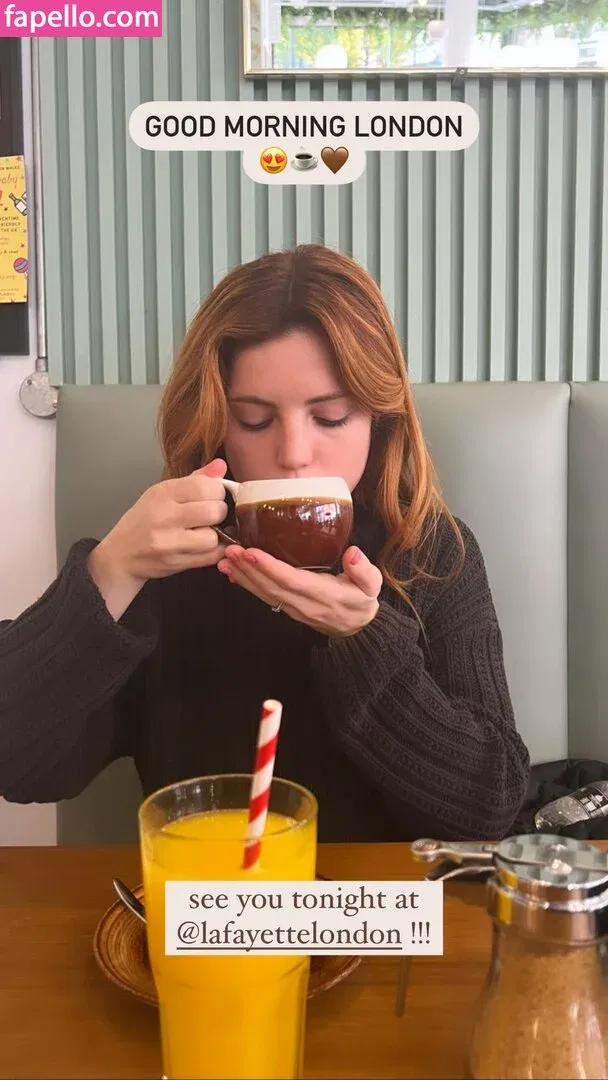 Sydney Sierota Onlyfans Photo Gallery 