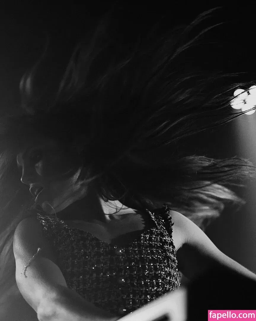 Sydney Sierota Onlyfans Photo Gallery 