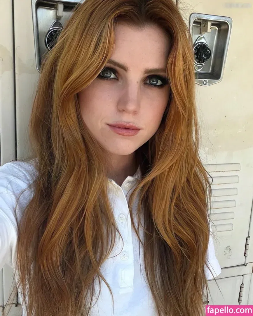 Sydney Sierota Onlyfans Photo Gallery 