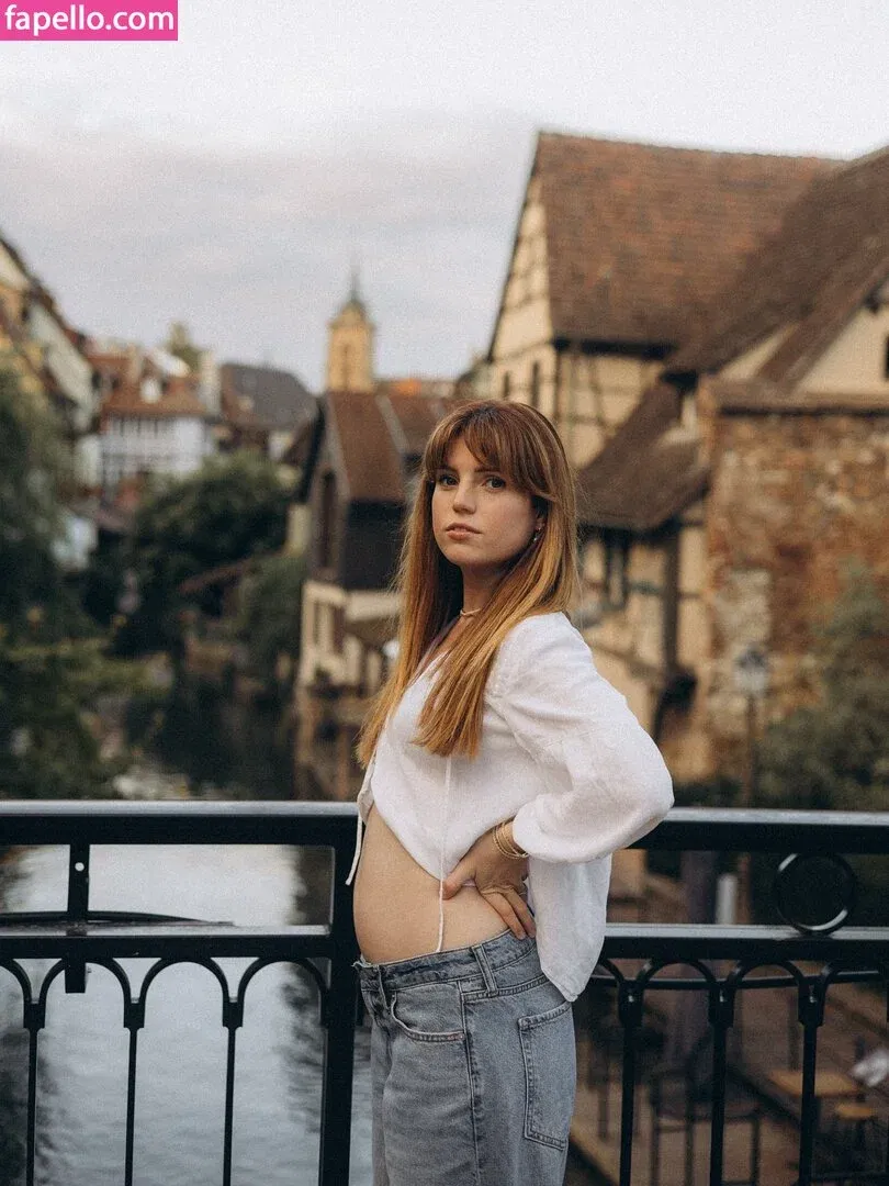 Sydney Sierota Onlyfans Photo Gallery 