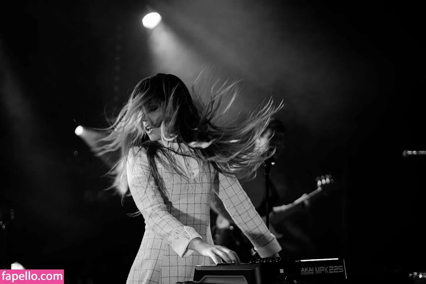 Sydney Sierota Onlyfans Photo Gallery 