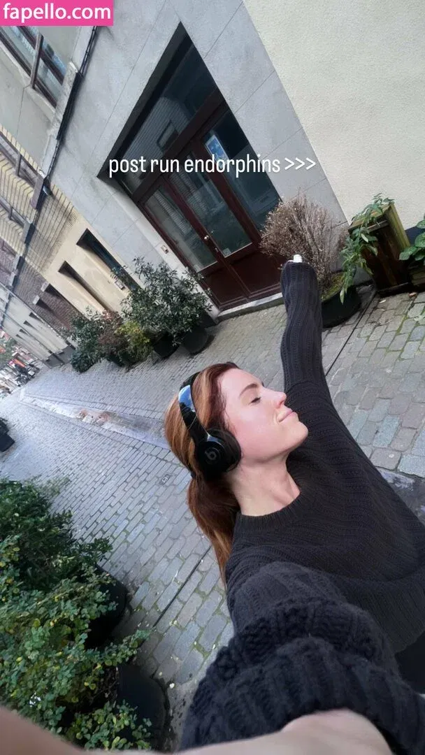 Sydney Sierota Onlyfans Photo Gallery 