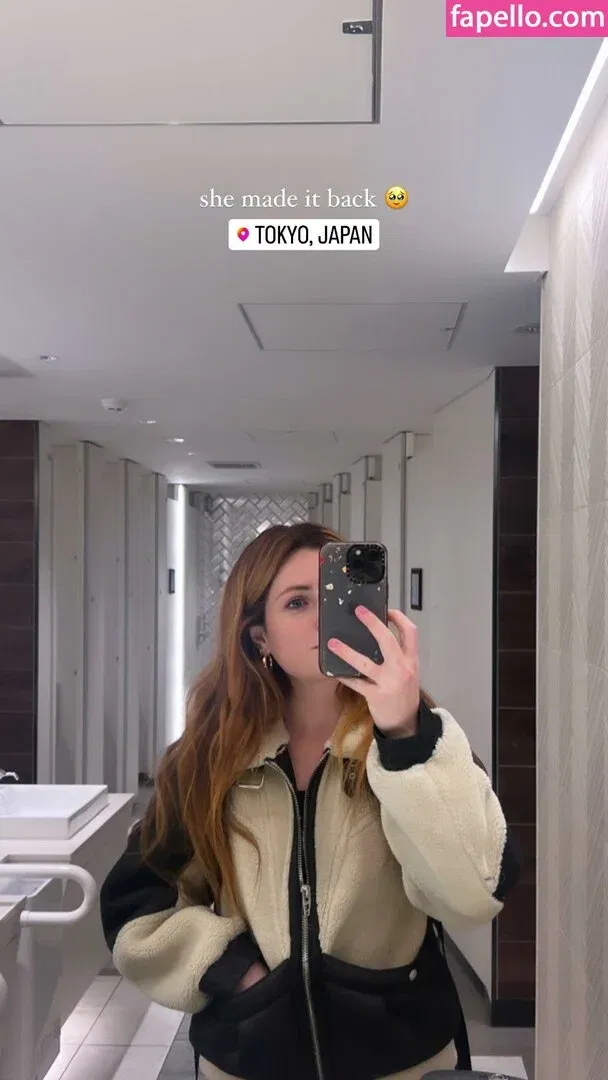 Sydney Sierota Onlyfans Photo Gallery 