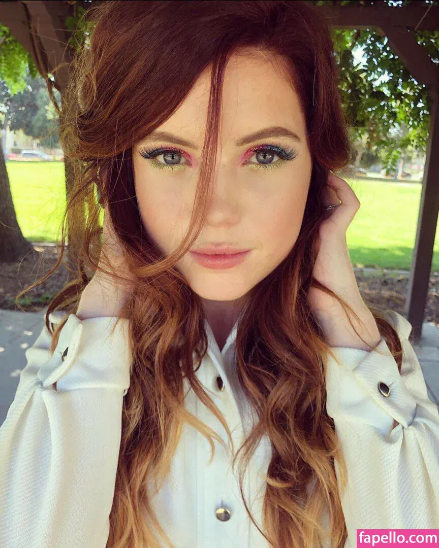 Sydney Sierota Onlyfans Photo Gallery 