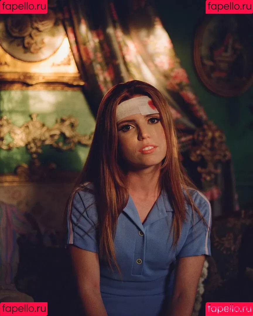 Sydney Sierota Onlyfans Photo Gallery 